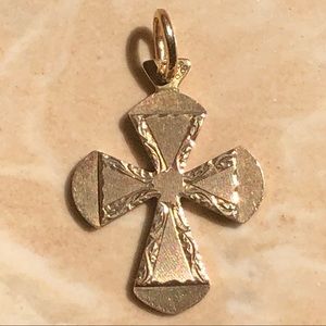 Vintage 14K Maltese Cross Pendant Florentine